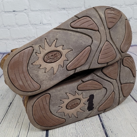 UGG | Mayfaire 5116 suede leather sheepskin sherpa lined side zip winter boots - Picture 8 of 13